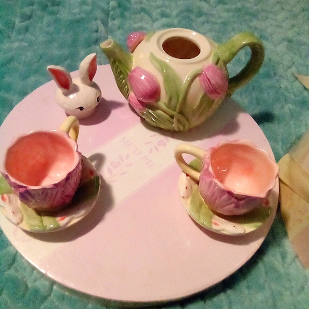 Bunny Cottage Tea Set